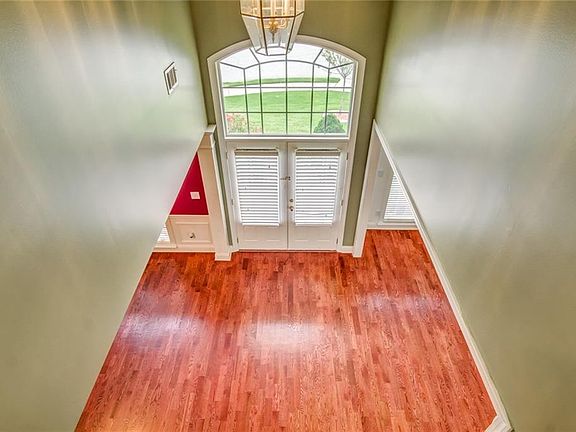 4th image of 2014 Belridge Ct SE