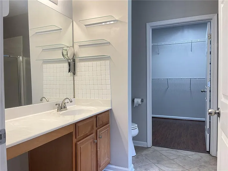 385 Blackwood Ln — Photo 7