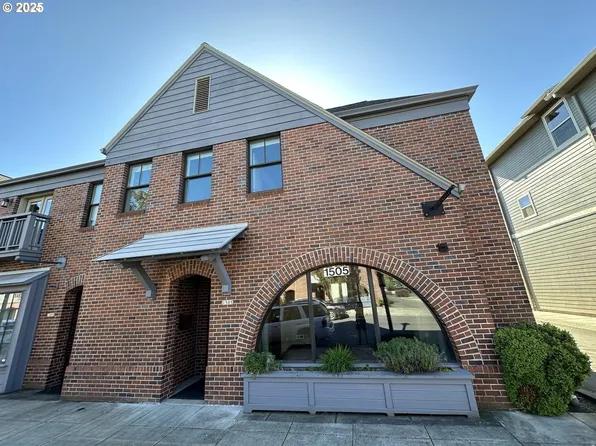 1505 NE Village St, Fairview, OR 97024