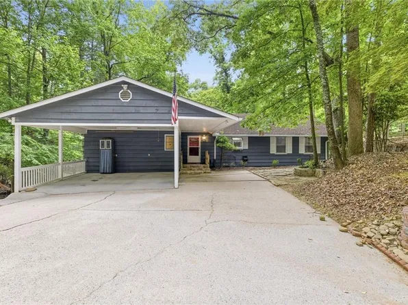 7755 Kings Point Dr, Cumming, GA 30041
