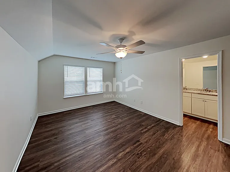 142 Cheatham Hill Ln — Photo 9