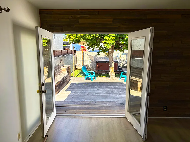 3022 Farmdale Ave — Photo 30