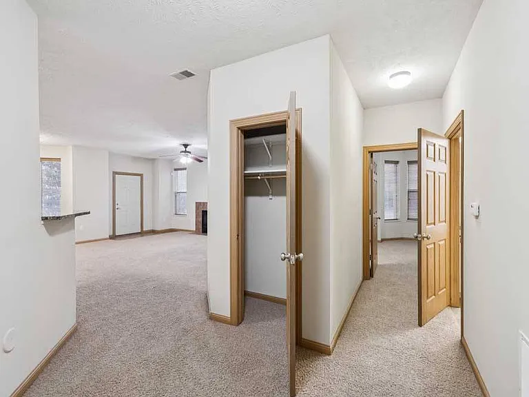 Stone Ridge Estates Apartments & Duplexes — Photo 162
