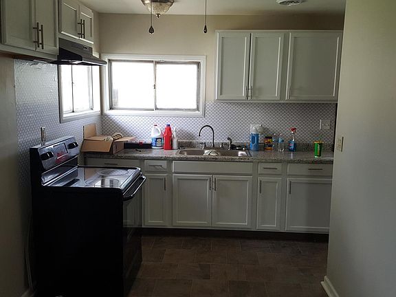 5th image of 1786 Denison Dr NW
