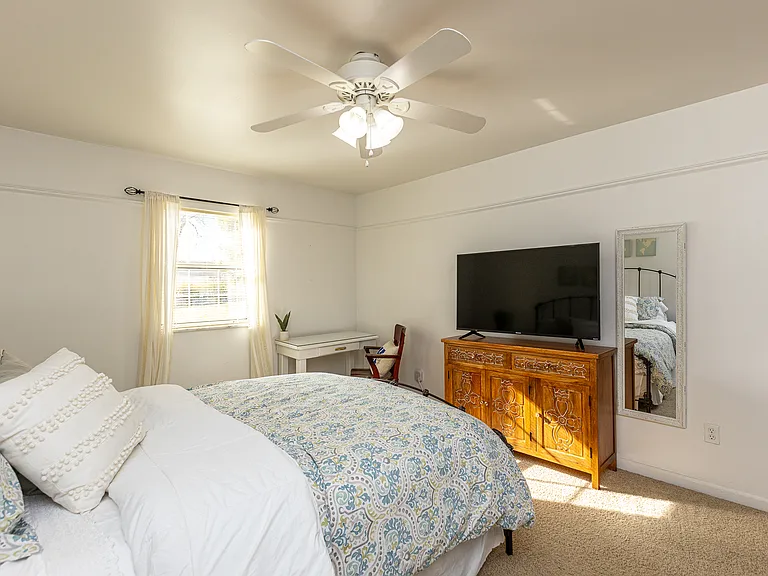 1036 Armstrong Mill Rd #B — Photo 6