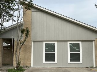 4603 Meadowood Dr, Baytown, TX 77521