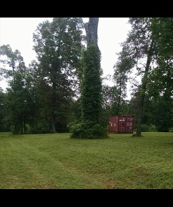 2nd image of 18 Spring Meadows Rd