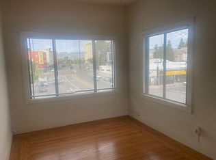 611 W Grand Ave APT 5, Oakland, CA 94612