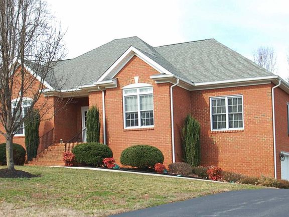 2nd image of 1253 Ashburn Dr