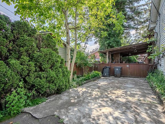 4th image of 17360 58a Ave