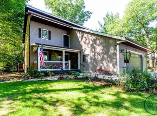 5851 Duck Lake Rd, Whitehall, MI 49461