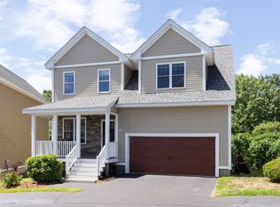 74 Indian Ridge Ter #121, Westford, MA 01886