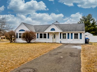 56 Elvree St, Manchester, CT, 06042