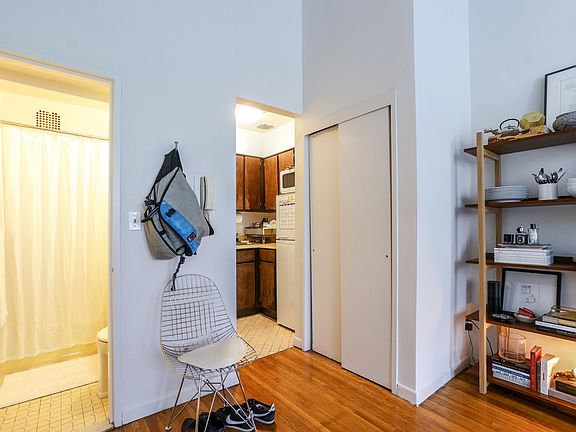 5th image of 68 W 82nd St #2AA
