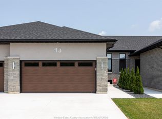 13 Eagle St, Leamington, ON N8H0G5