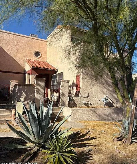 2284 W Paseo Cielo — Photo 1
