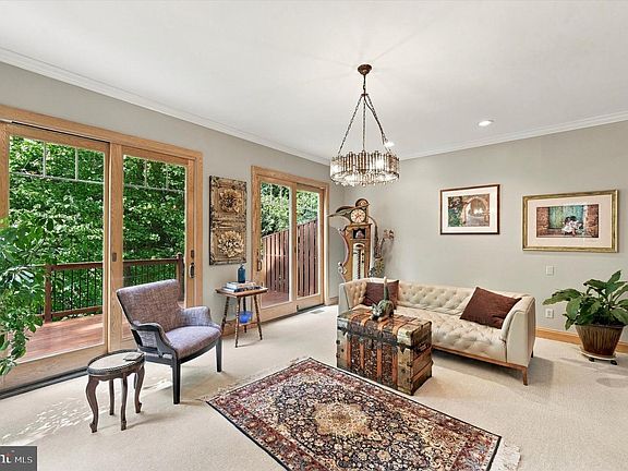 5th image of 441 Wooded Way