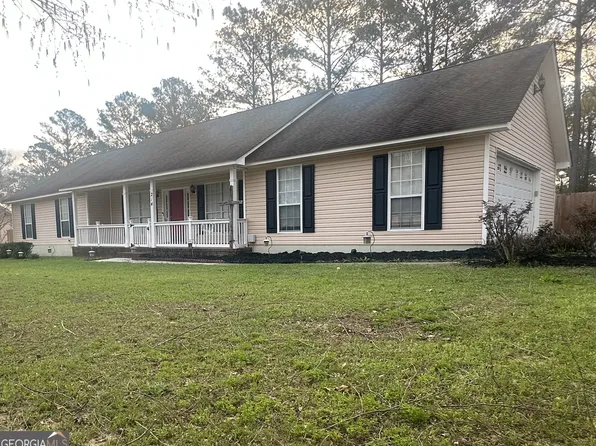 214 Barfield Dr, Dublin, GA 31021