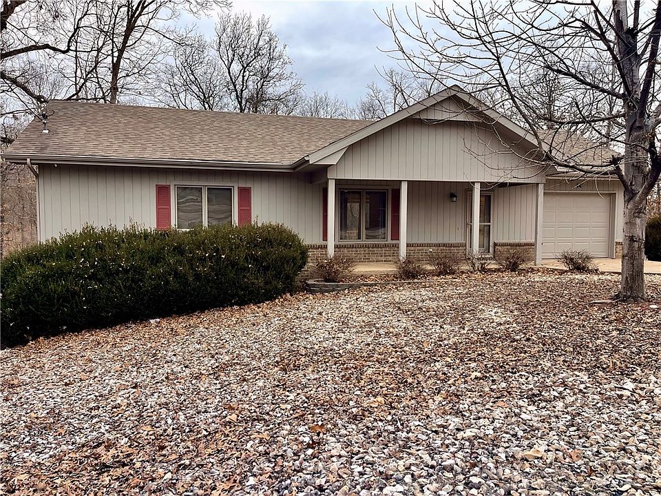 1st image of 14 Betty Ln
