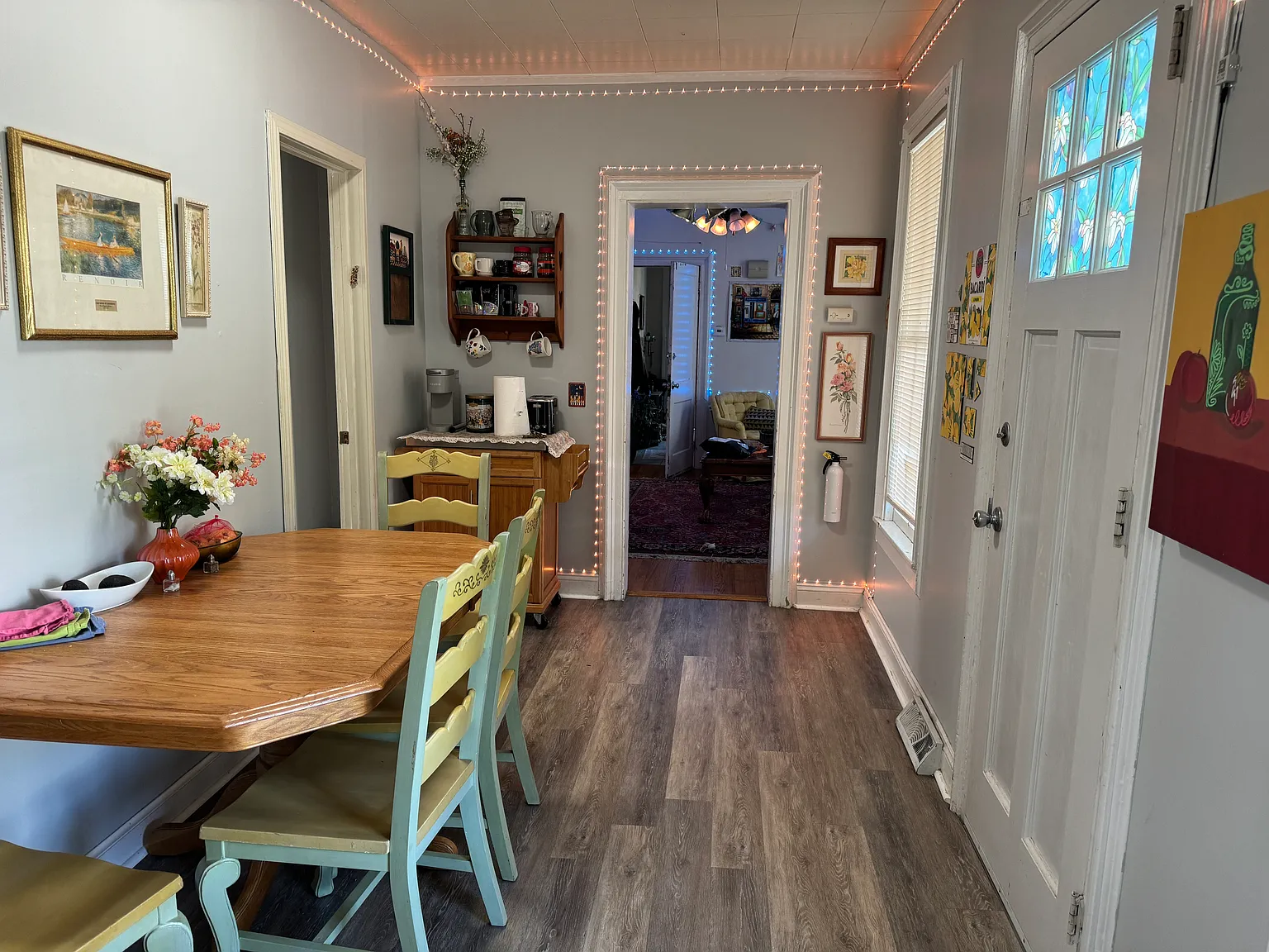 5 bed, 2000 sqft, $3,625 — Photo 2