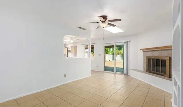 4 bed, 1764 sqft, $2,480 — Photo 2