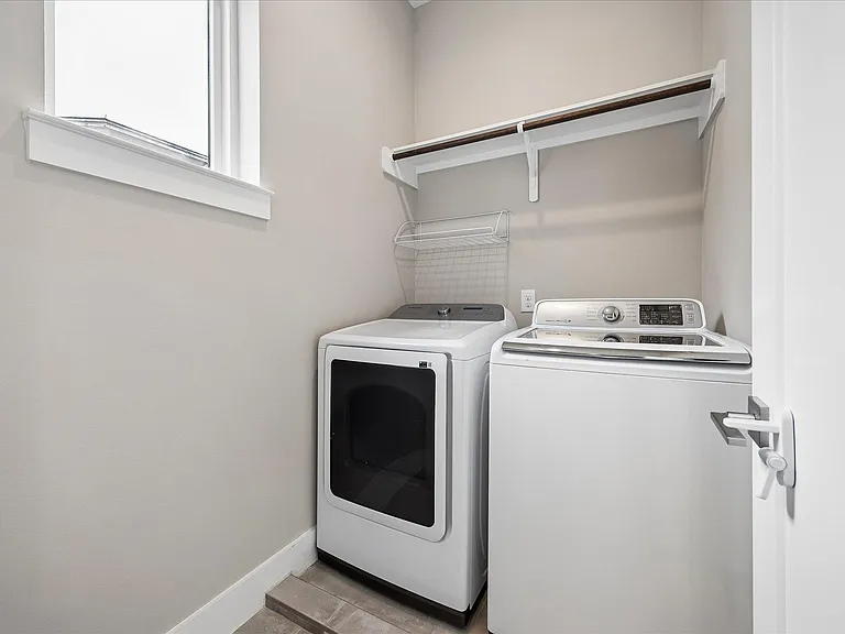 5006 Pecan Springs Rd #6 — Photo 25