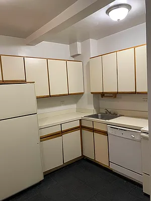 Rented by Bond New York | media 20