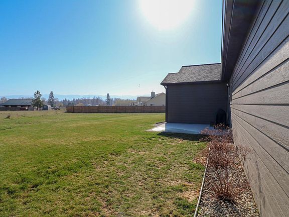 4th image of 72 Canyon Breeze Ct