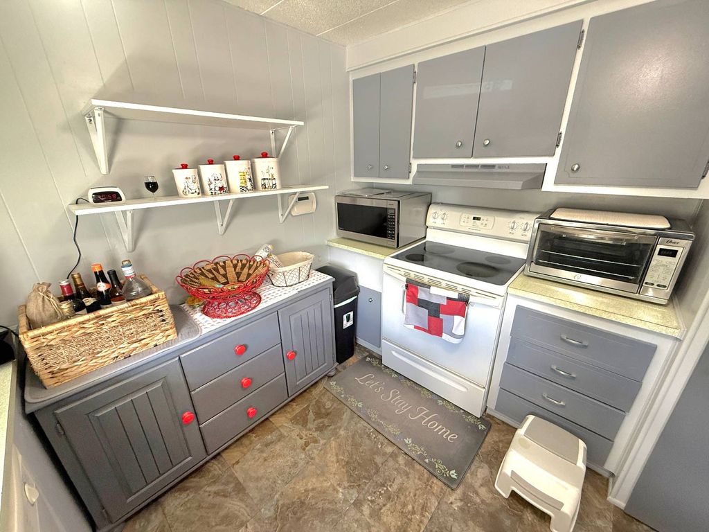 7349 Ulmerton Rd Lot 142, Largo, FL - View 5