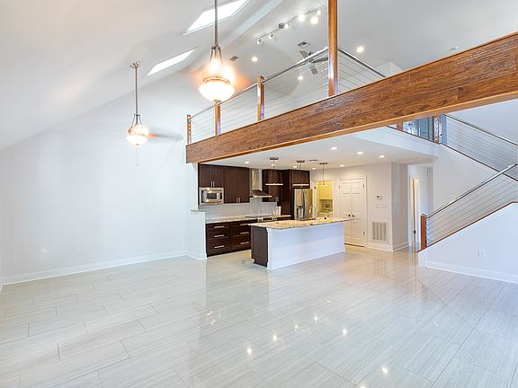 5th image of 15 Drifter Ln