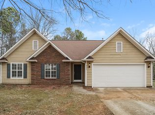 9225 Merlot Ln, Charlotte, NC 28269