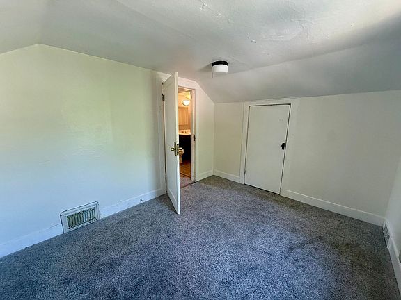 5th image of 1005 S 5th Ave