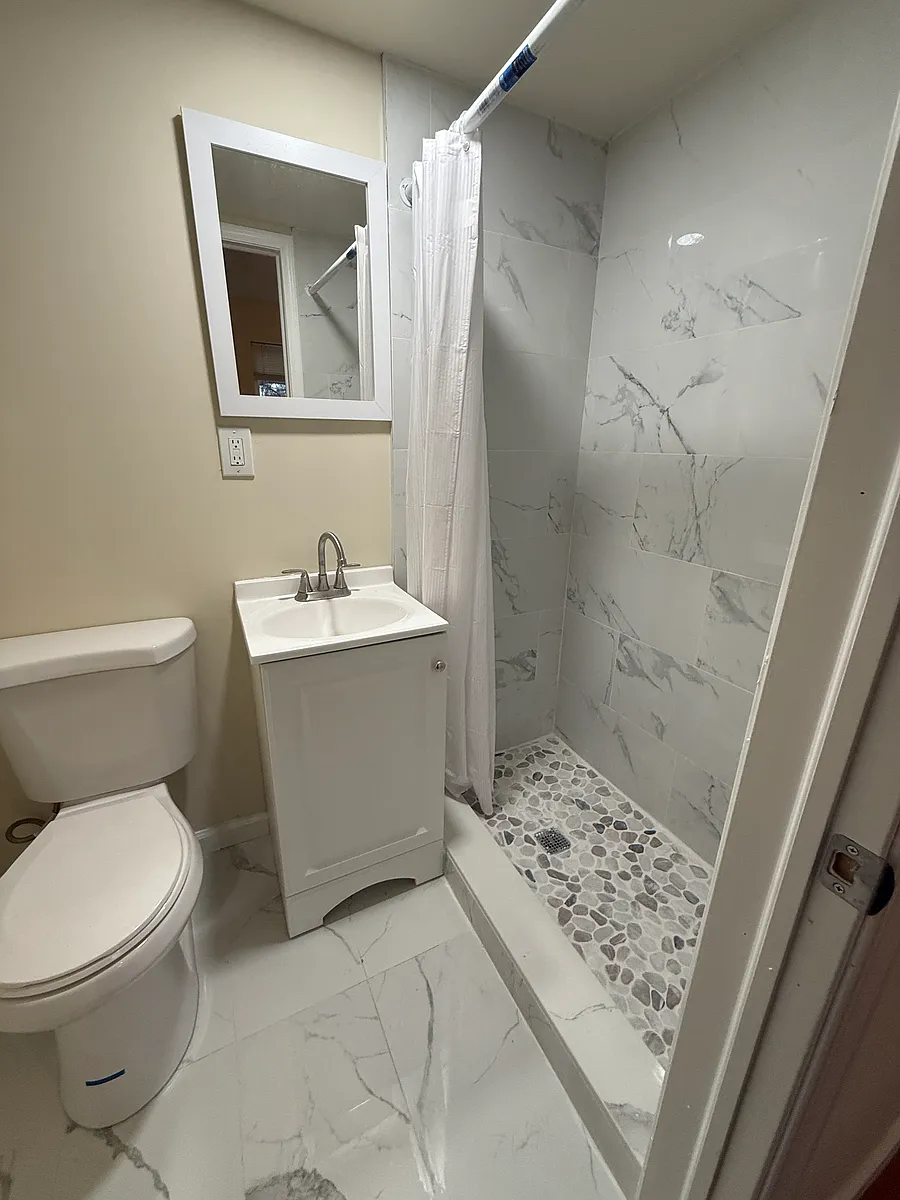 Building Photo - 243 S 45th St #4