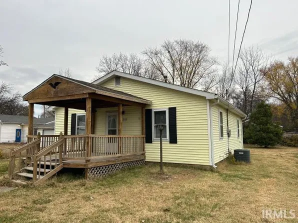 1808 Wabash St, Vincennes, IN 47591