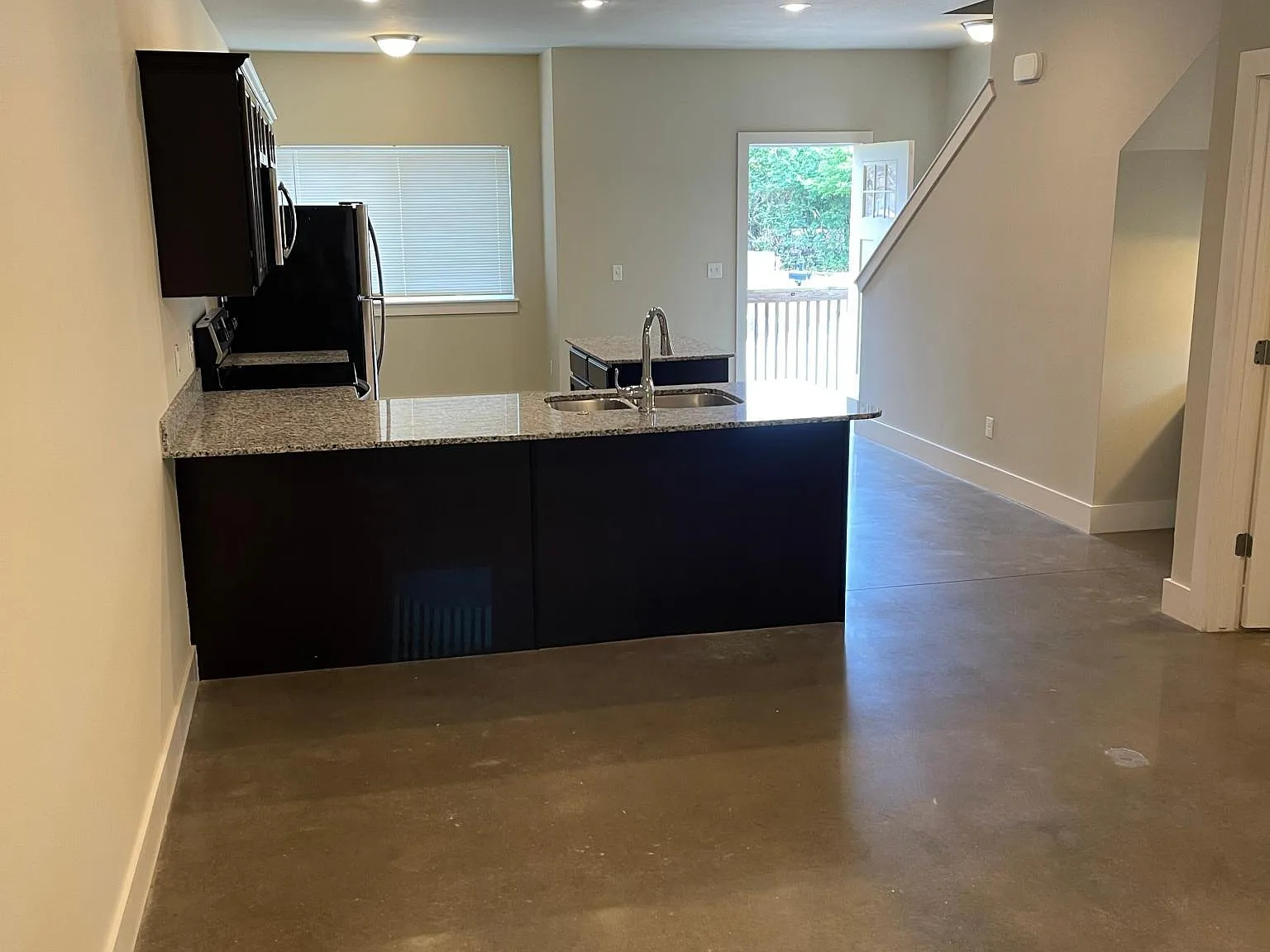 2 bed, 2.5 bath, $1,600 — Photo 3