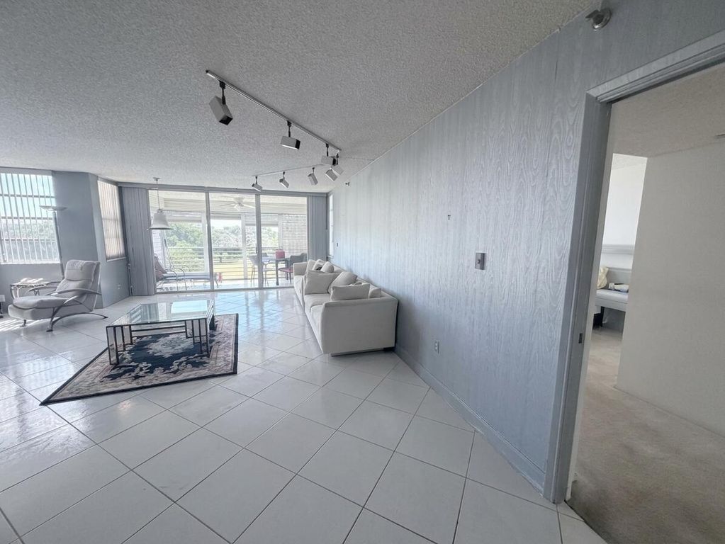 3510 Oaks Way #502, photo 2