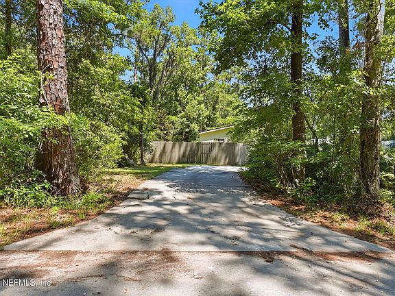 4th image of 11920 ACOSTA Road