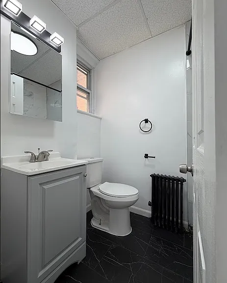 138 E 7th St #7 — Photo 8