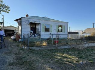 645 3rd St E, Huntington, OR 97907