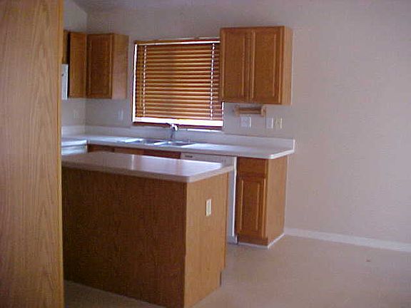 3rd image of 5192 Sandalwood Dr