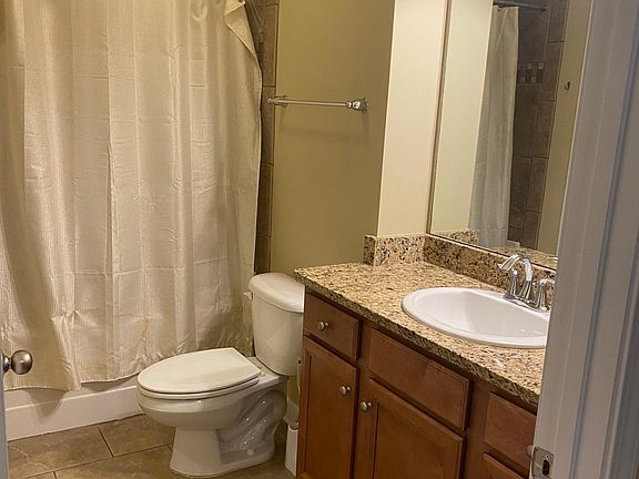 5th image of 2310 Elliott Ave APT 418