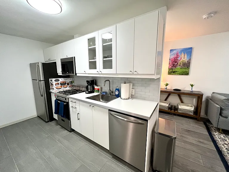 148 W 92nd St #B — Photo 7