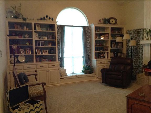 5th image of 6466 Bay Hill Dr