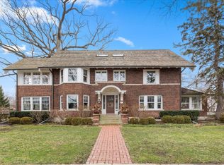 1101 Greenwood Ave, Wilmette, IL 60091