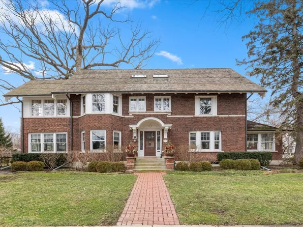 1101 Greenwood Ave, Wilmette, IL 60091