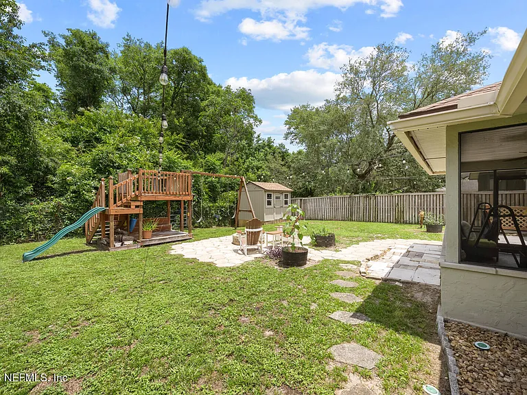 8575 Crooked Tree Dr — Photo 37