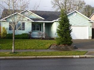 1819 NW Grenfell Loop, McMinnville, OR 97128