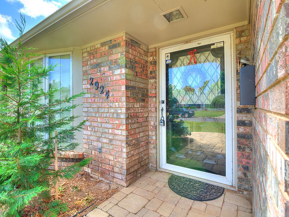 2924 Hemingford Ln, Oklahoma City, OK 73120 Zillow