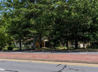 4556 Wade Green Rd NW, Acworth, GA 30102