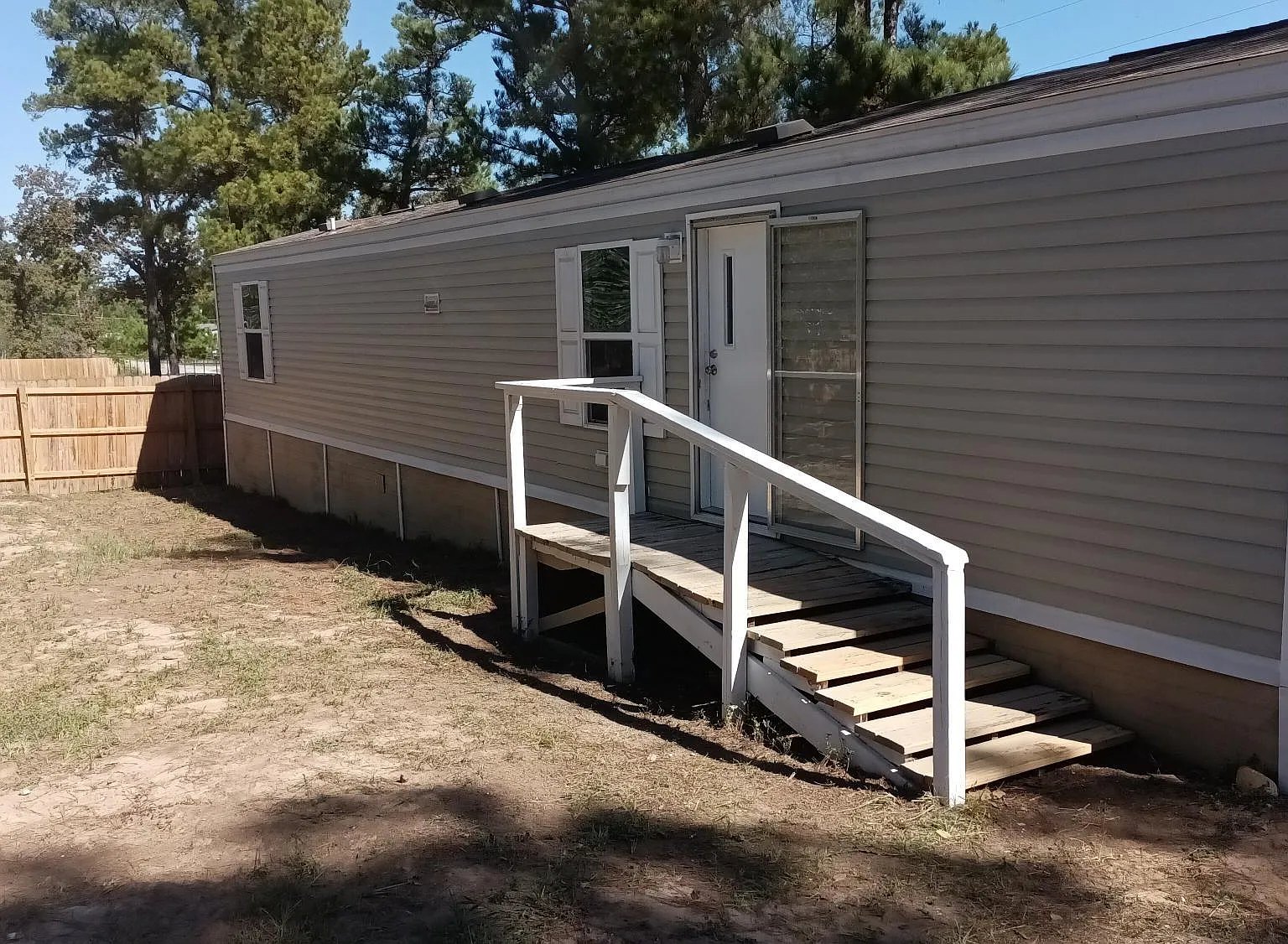 2 bed, 1000 sqft, $1,195 — Photo 1